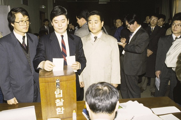 제2 이동통신 사업자 발표 모습