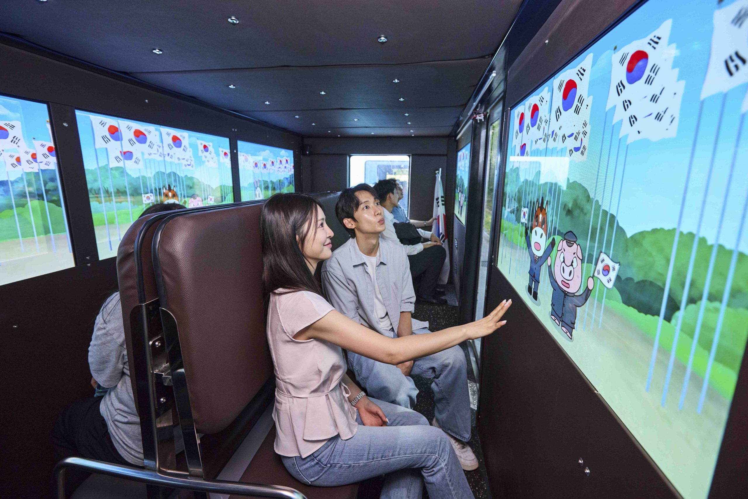 XR 체험 셔틀 내부 모습