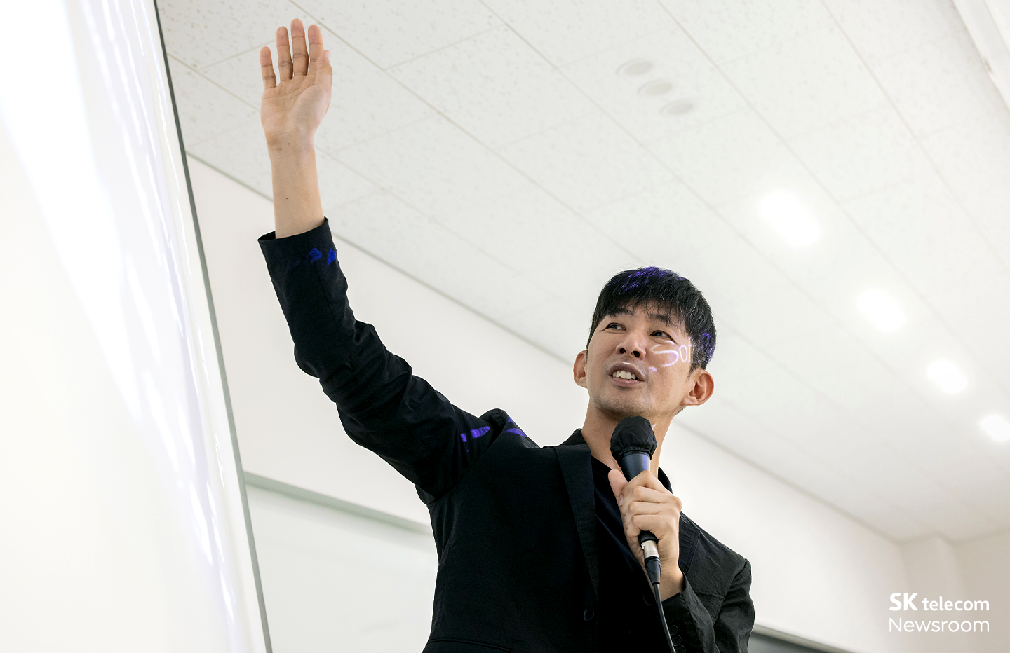 이종민 Lab장은 “미래 연구자가 될 학생들과 토론하며 새로운 시각을 얻기를 기대한다”고 말했다.